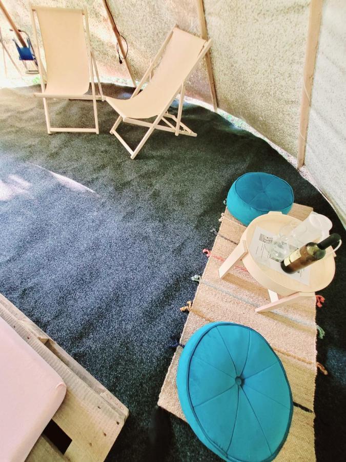 Chateau Moravany - Apartmany, Teepee A Wellness Ronow an der Doubrava 外观 照片