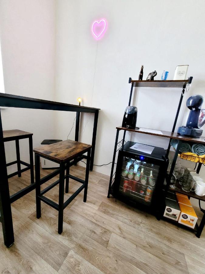 Chateau Moravany - Apartmany, Teepee A Wellness Ronow an der Doubrava 外观 照片